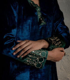 Maaya Blue V neck kurta Set