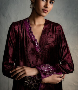 Maaya Brown V neck kurta Set