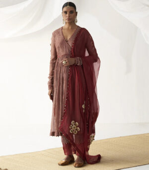 Surkh laal Angrakha set