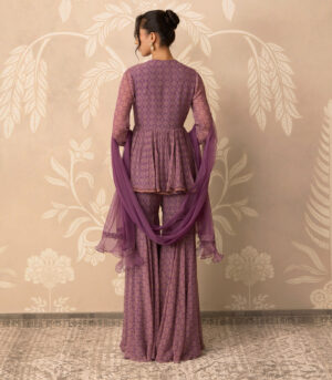 Izhaar Peplim Garara Set