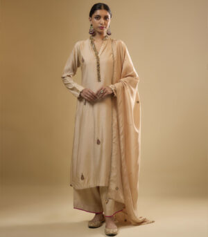 Nazakat Ivory Applique Kurta Set