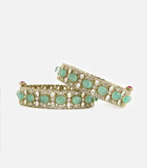 Emerald and Gold Kundan Bangle