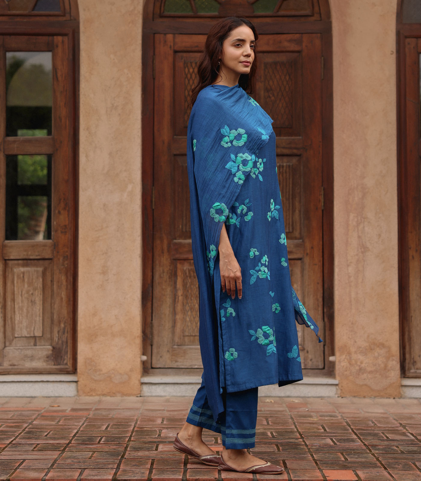 Indigo Bloom Applique Kurta Set - Image 4
