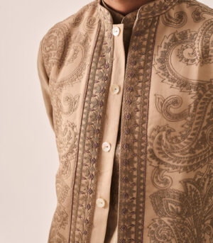 Chanderi Handloom Kurta paired with Pyjama Pants