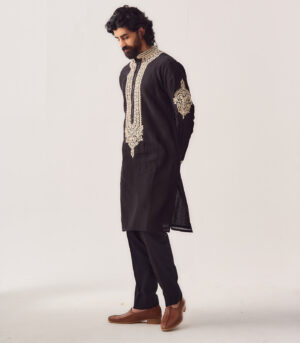 Chanderi Handloom Kurta paired with Pyjama Pants