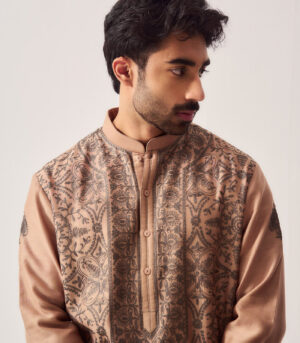 Chanderi Handloom Kurta paired with Pyjama Pants