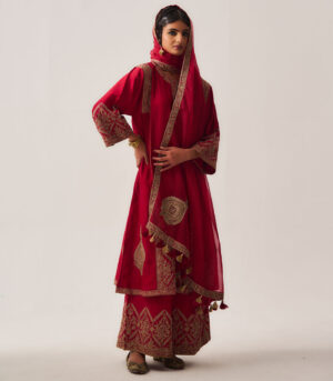 Phiran Kurta with Flare Pants and Dupatta