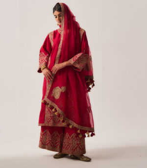 Phiran Kurta with Flare Pants and Dupatta