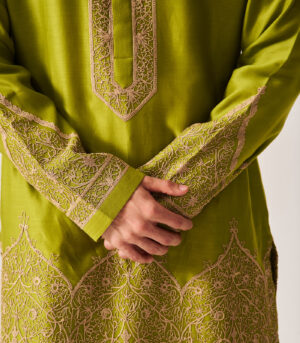 Chanderi Handloom Kurta paired with Flare Pants