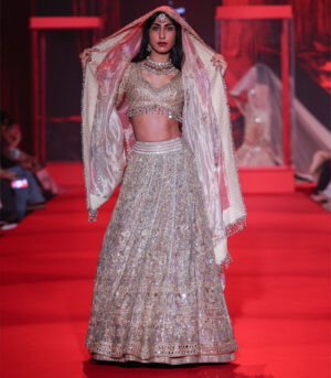 Mangalmurti lehenga