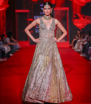 Kanaktara Lehenga Set