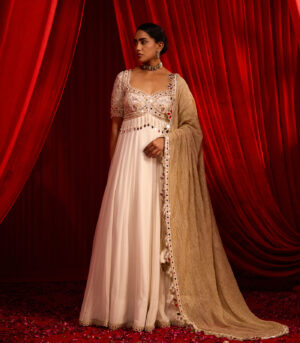 SHWET SANGATI ANARKALI SET