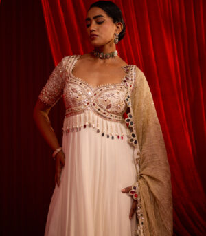 SHWET SANGATI ANARKALI SET