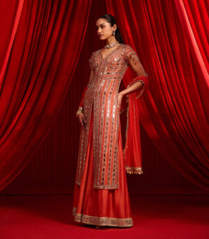 NARANGI MEERAS LEHENGA SET