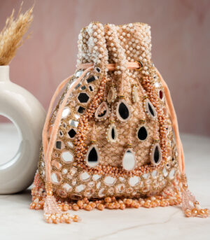 Aaina Jaal Jhaalar Blush