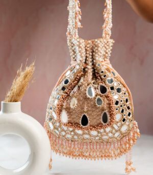 Aaina Jaal Jhaalar Blush