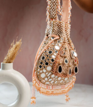 Aaina Jaal Jhaalar Blush