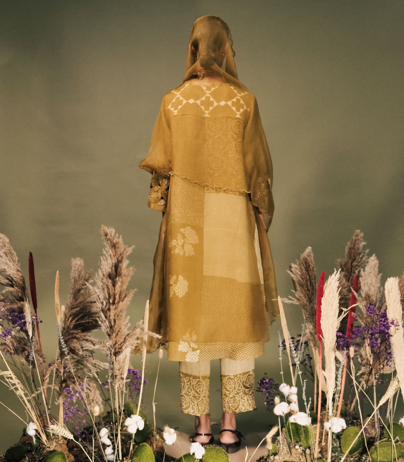 MOSS GREEN DISCHARGE PRINT DOUBLE LAYER TUNIC SET - Image 3