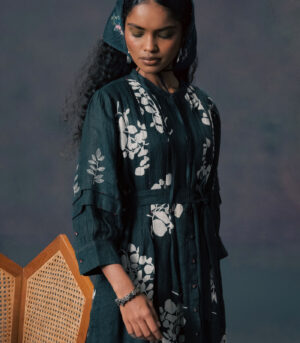 DRESS WITH EMBROIDED SLEEVES