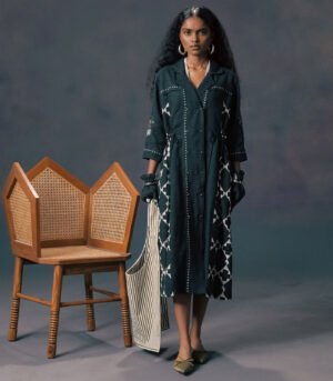 SHIRT DRESS IN LINEN WITH EMBROIDERY