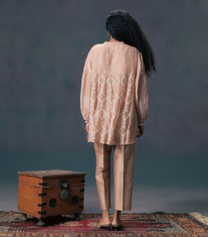 SHIRT IN MULBERRY SILK WITH STRAIGHT PANTS