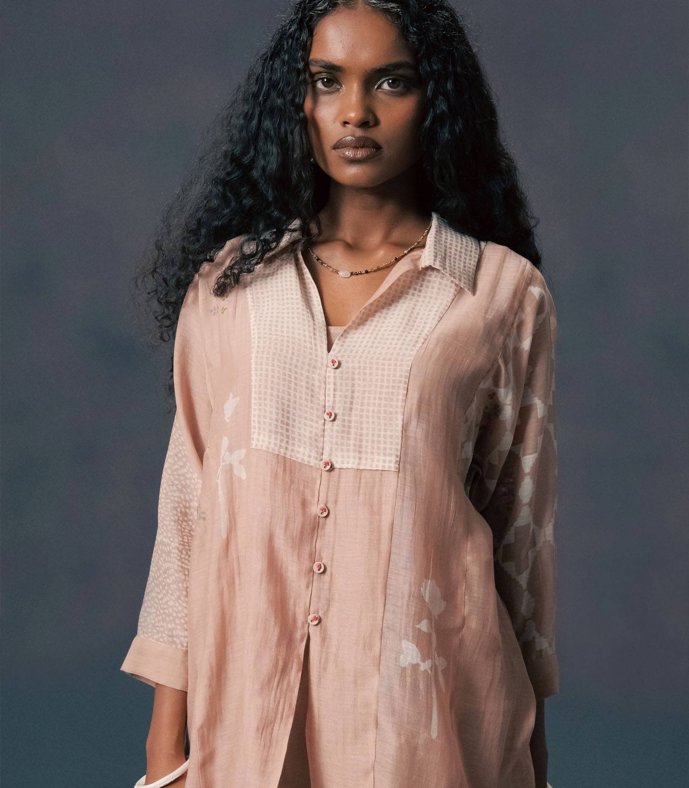 SHIRT IN MUL CHANDERI WITH STRAIGHT PANTS - Image 2