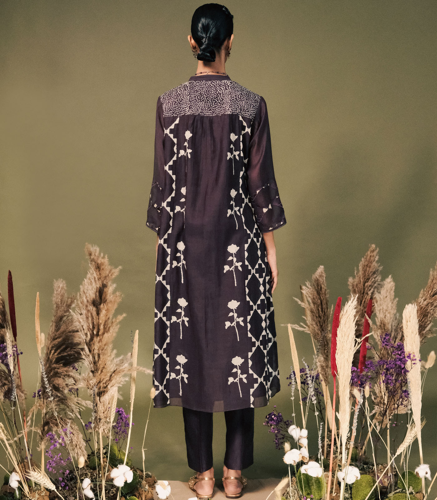 LAVENDER FRONT OPEN TUNIC IN MUL CHANDERI - Image 3
