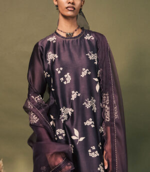 LAVENDER FRONT PLETED TUNIC SET IN SILK CHANDERI