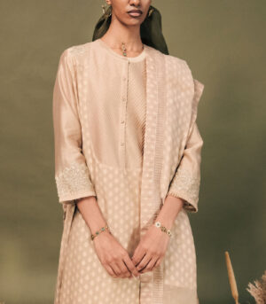 BEIGE TUNIC SET IN BANARSI BROCADE