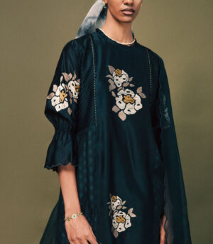 INDIGO EMBROIDED TUNIC SET IN BROCADE