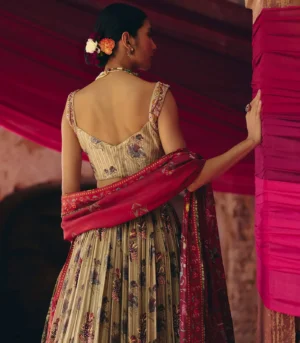Vairat Lehenga