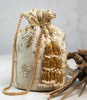 Diamond Hinted Kasse Plume Gold