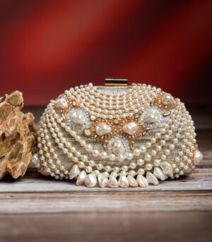 Pearl Adorn Kasse Gold