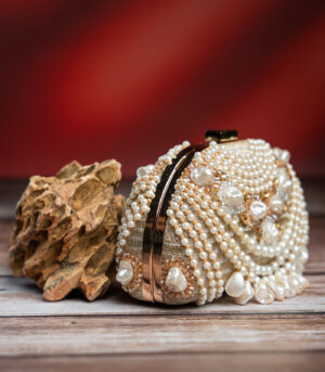 Pearl Adorn Kasse Gold