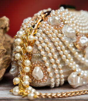 Pearl Adorn Kasse Gold