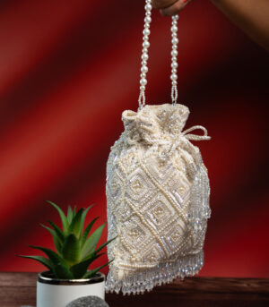 Pearl Criss Cross White