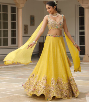 Gulzar Heavy Choker Scallop Lehenga Set