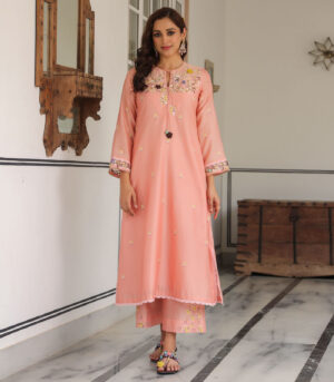 Gulzar Choker Neck Kurta Set