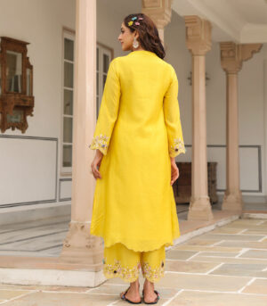 Gulzar Scallop Kurta Set