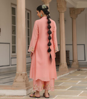 Gulzar Scallop Kurta Set