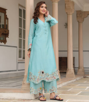 Gulzar Scallop Kurta Set