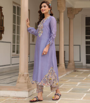 Gulzar Farshi Kurta Set