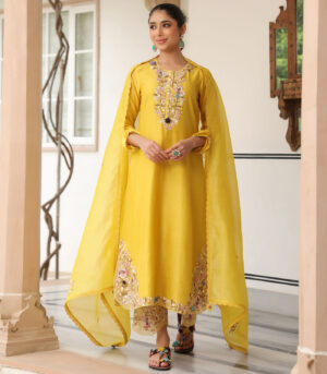 Gulzar Farshi Kurta Set