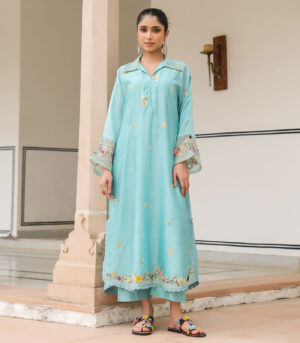 Gulzar Collar Kurta Set