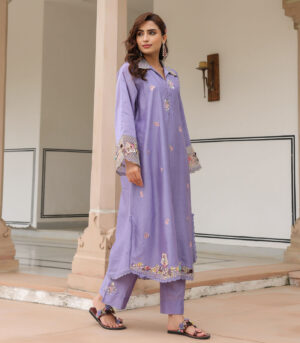 Gulzar Collar Kurta Set
