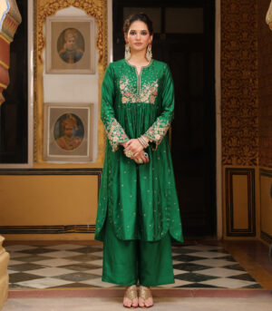 Ahista Green Mayur Applique Frockstyle Kurta Set