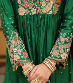 Ahista Green Mayur Applique Frockstyle Kurta Set