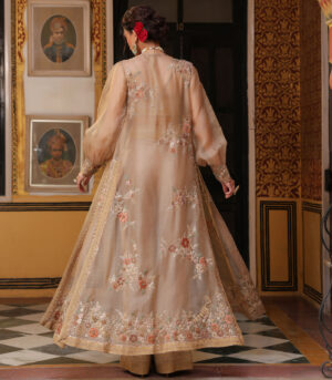 Ahista Ivory Cape Set