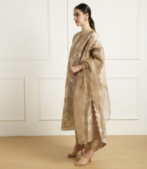 BEIGE DISCHARGE PRINT TUNIC IN SILK CHANDERI