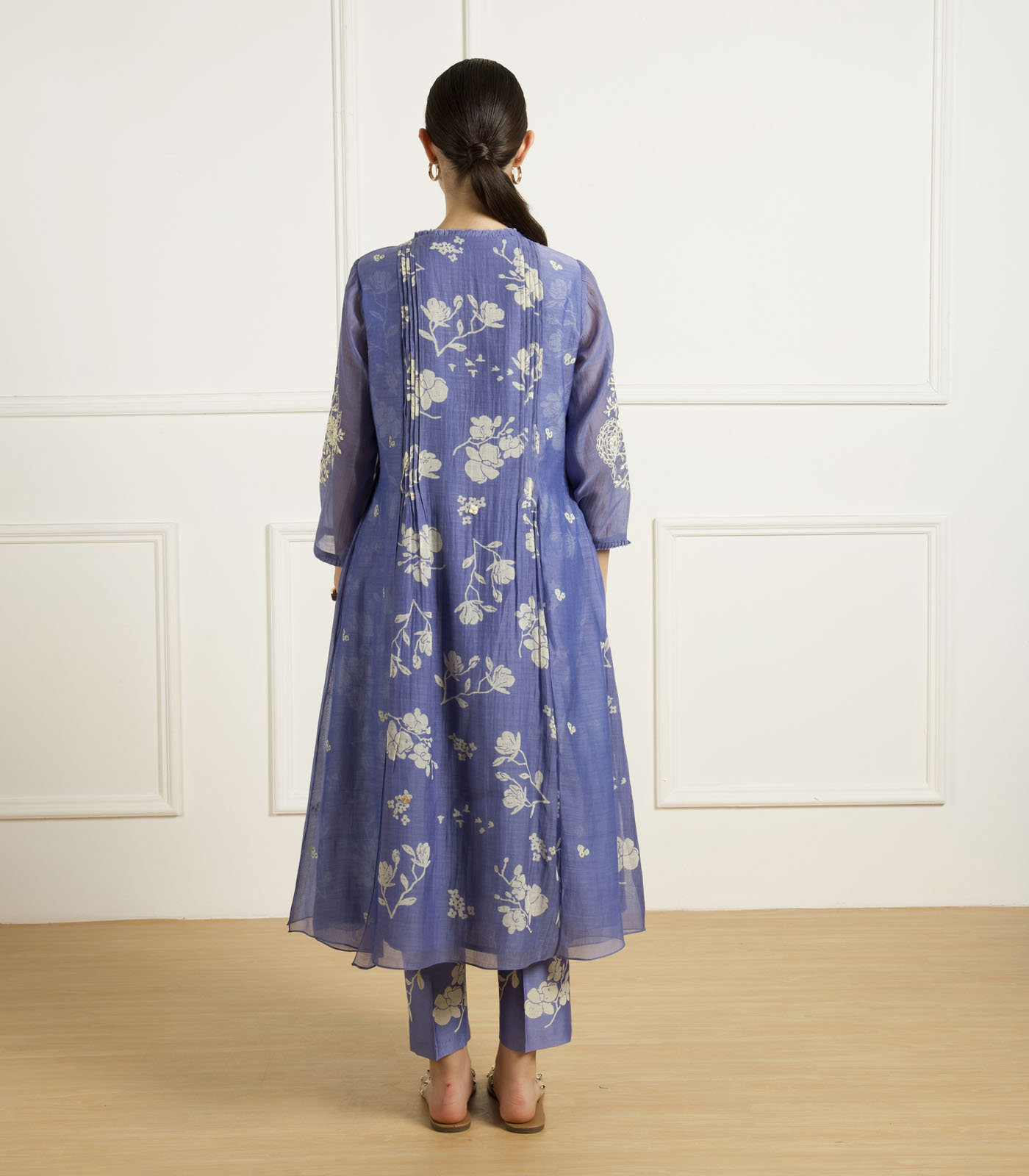 TWILIGHT PLEATED TUNIC IN MUL CHANDERI - Image 4